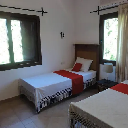 Green Royal 4 Bedroom With Shared Pool 빌라 *